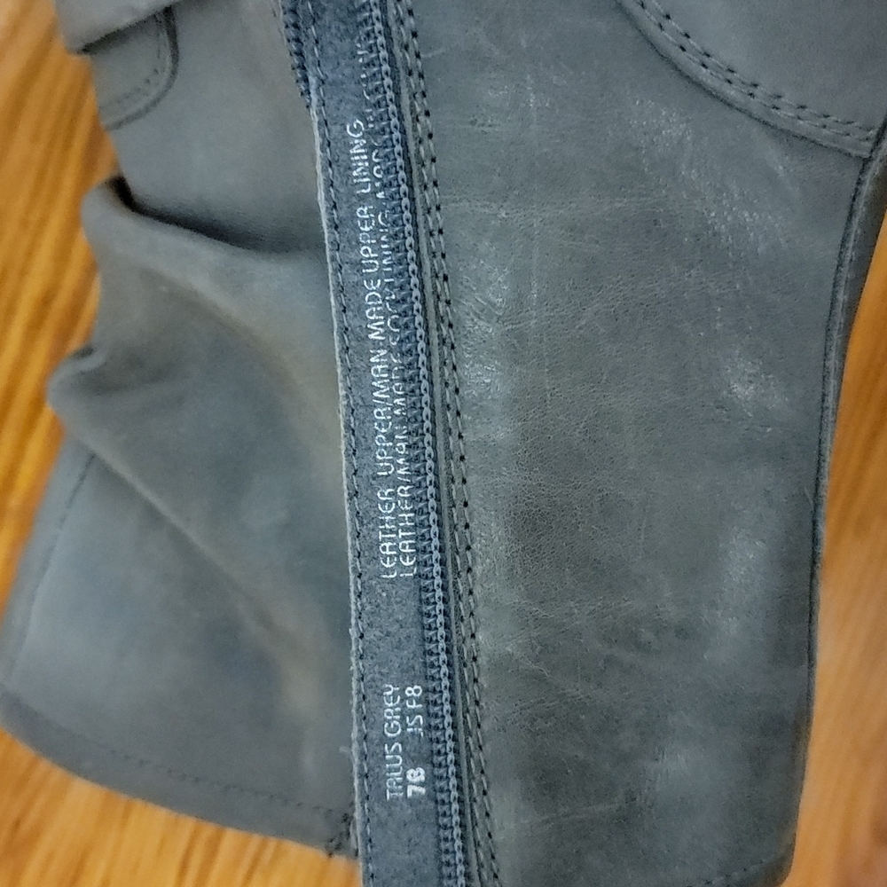 Earth Boots - Picture 5 of 5